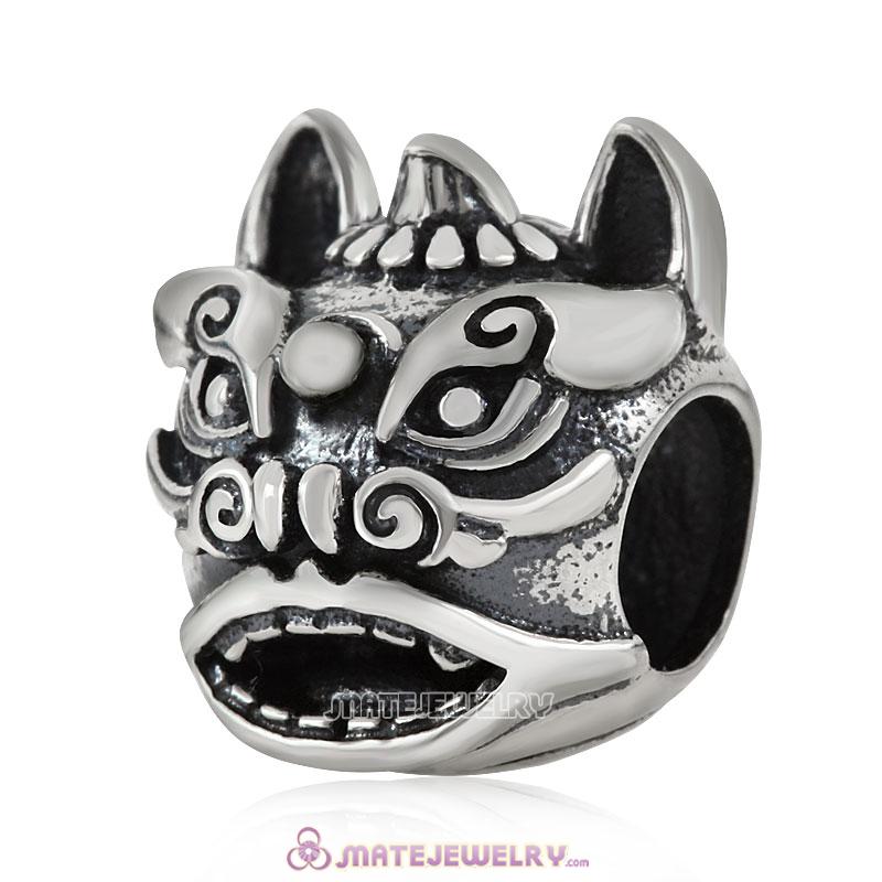 Chinese Guardian Lions Amulet Charm