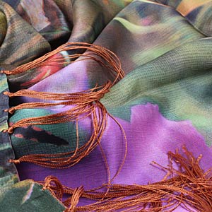 The detailed picture of Long Fringed Silk Scarves Silk Scarf Painting 
