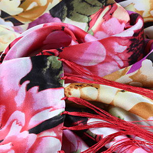 The detailed picture of Long Fringed Silk Scarves Silk Scarf Painting 
